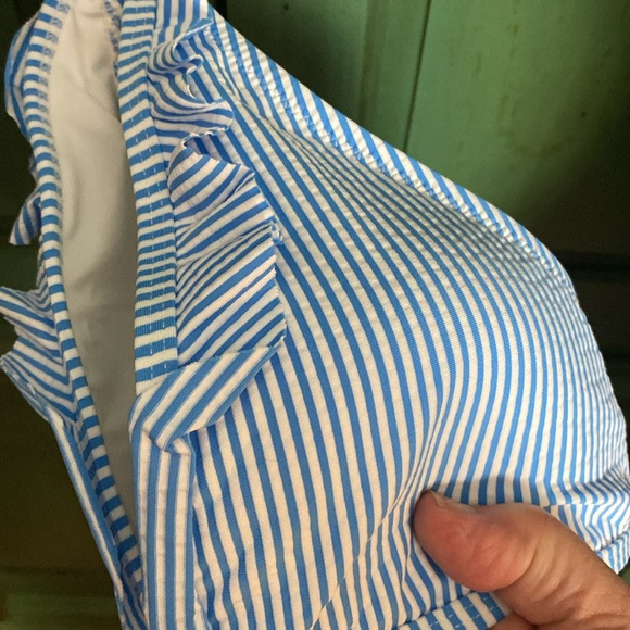 Southern Tide Daisee Seersucker Ruffle Bikini Top Boat Blue Size Small - Picture 7 of 7